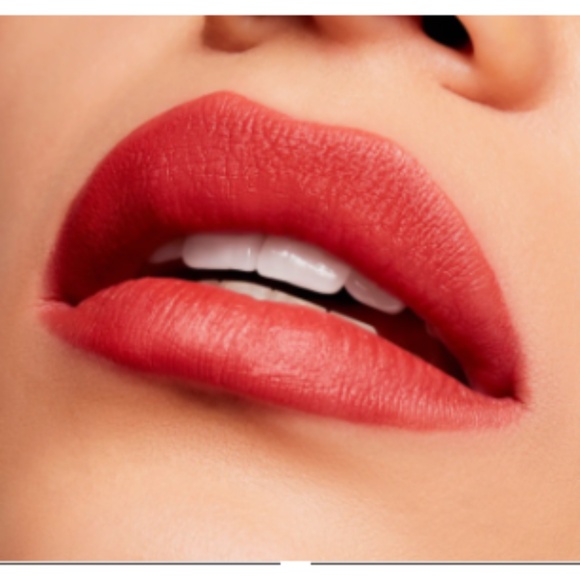 MAC Cosmetics Powder Kiss Velvet Blur Slim Moisturizing Matte Lipstick - Picture 3 of 4